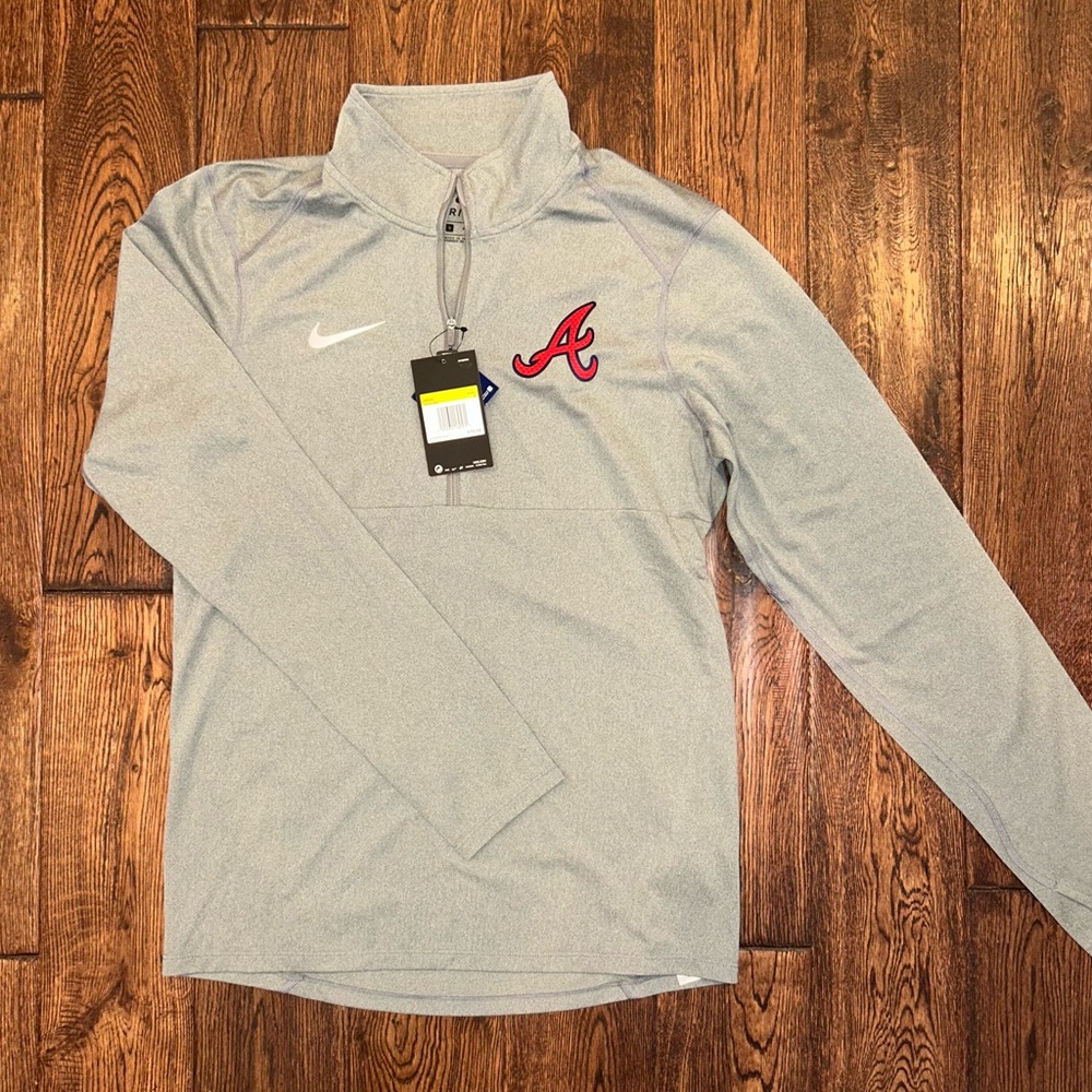 Nike Dri-FIT Gray Pullover with Atlanta Braves logo